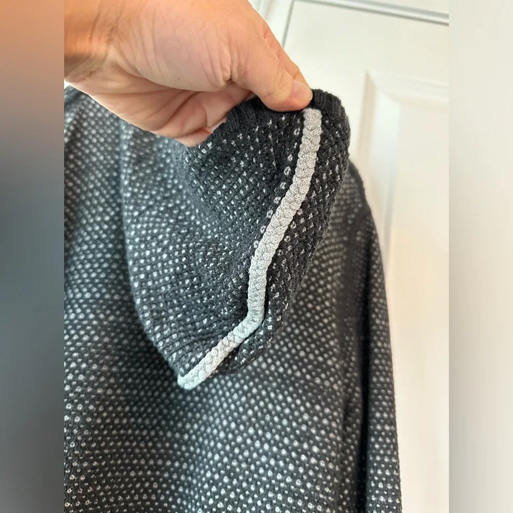 Ivivva by Lululemon Girls Knit Hooded Cardigan Gray (Size 14)